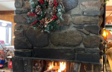 Mountain Retreat on Private Lake-Alderbrook Lodge - Foto 6