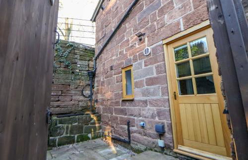 The Apple Store - Photo 2