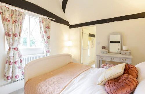 Dorney Windsor Legoland 5 Star Stay for upto 14 guests - Photo 60