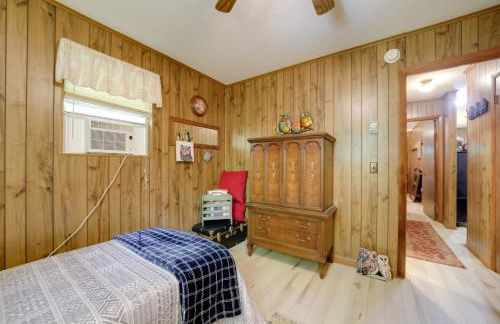 Smoky Mtn Hideaway Screened Porch and Fire Pit - Foto 17