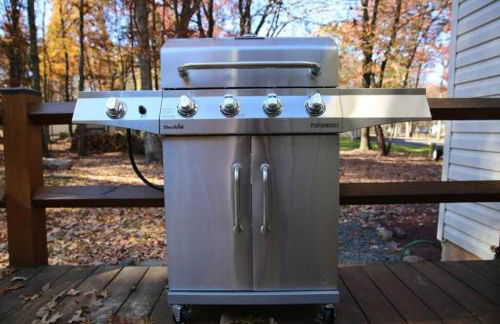 Spacious Home by Kalahari Waterpark, Camelback, Jim Thorpe, FREE EV and PRIVATE SAUNA - Foto 32