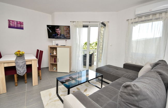 Apartmani Robi i Kristina - Photo 75