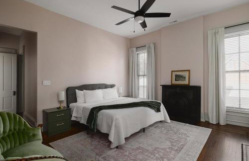 Blushing Pink Manor! Off Frankfort Ave! 8 BR! - Foto 4