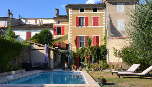 St Jean du Gard : Spacious Apartment with Use of Pool - Foto 2, Garden view