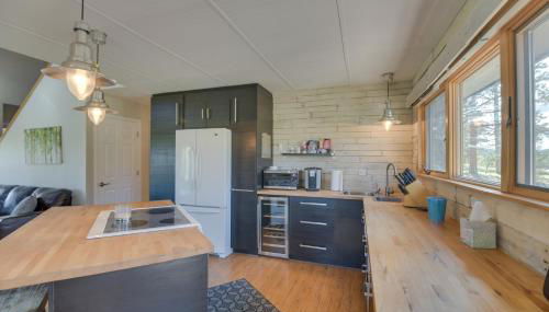 Cozy Red Feather Lakes Retreat with Deck and Yard - Foto 3