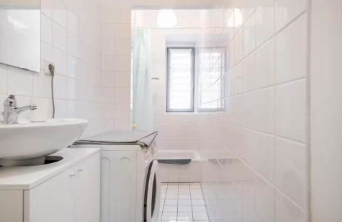 Spacious 70sqm Apartment Sleeps 6 Free Parking - Foto 31