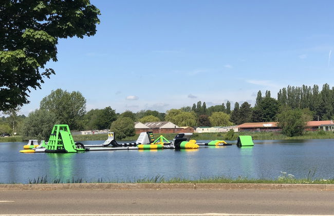 Beautiful and Tranquil Lakeside Lodge - Sleeps 5 - Foto 36