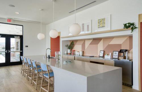 Blueground East Industrial pool nr Central Park SFO-2045 - Foto 43