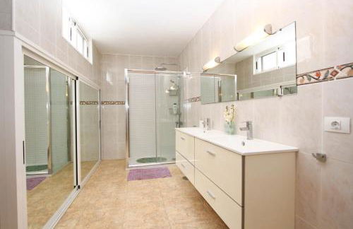 Casa grande familiar con 4 terrazas - Foto 11