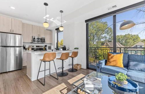 Lux 2BD Gym Rooftop Street Parking by DT UMN - Foto 14