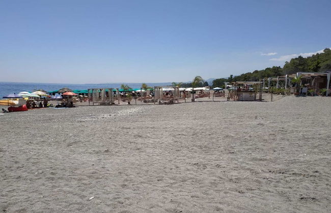 Beautiful and Clean Apartment Close to Taormina - Foto 9