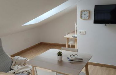 Cozy Studio in San Pablo Salamanca by beBalmy - Photo 4
