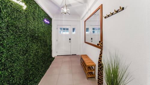 Luxury Oasis - Glam Decor, Putting Green, Arcade Fun & EV Station - Foto 3