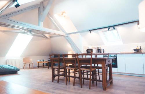 Le Nid dAigle - Spacieux logement sous les toits - Foto 18