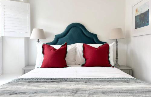 Quaint Cosy Cottage Mousehole - Photo 2