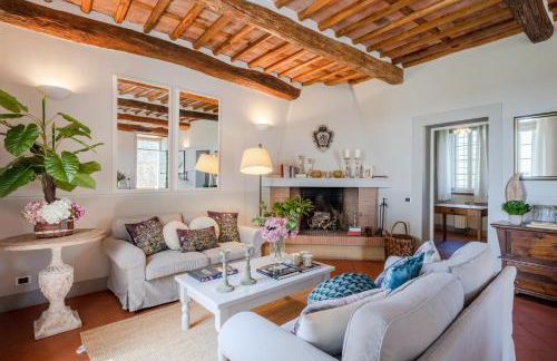 Fattoria Camigliano, Luxury Farmhouse with Pool inside a Wine Estate - Foto 97