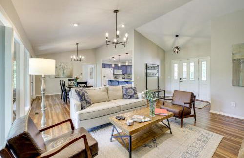 The Bella Vista Lakeside Treehouse Dock and Kayaks! - Photo 6