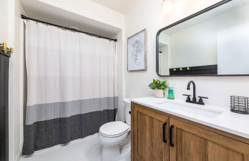 Heated Pool, Game Room & 4Bdrm - Bay Bungalow - Foto 13