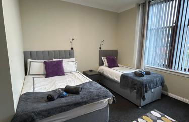 Spacious one bedroom flat, entire property. - Photo 2