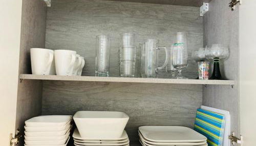 Living at Saarpartments -AdultsOnly- 2 Bedrooms, Kitchen - Business & Holiday Apartments for Long- and Short term Stay, 3 min to Train Station, Secure E-Bike Parking! - Foto 3