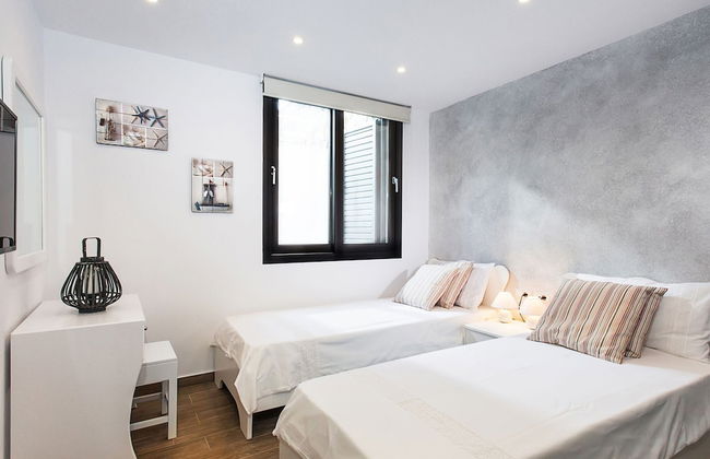 Great Villa, Enormous Pool, Nice Location near Village Sisi - Foto 2