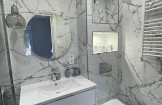 Amazing Apartment at Christmas Time - Photo 9