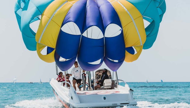 Parasailing in S'Arenal - Foto 3