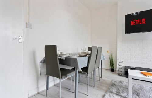 Cozy 1-Bedroom Apartment Steps from Bullring & Victoria Square - Foto 8