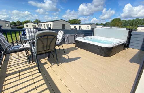 Puddleducks, Dog Friendly Hot Tub Lodge - Foto 25