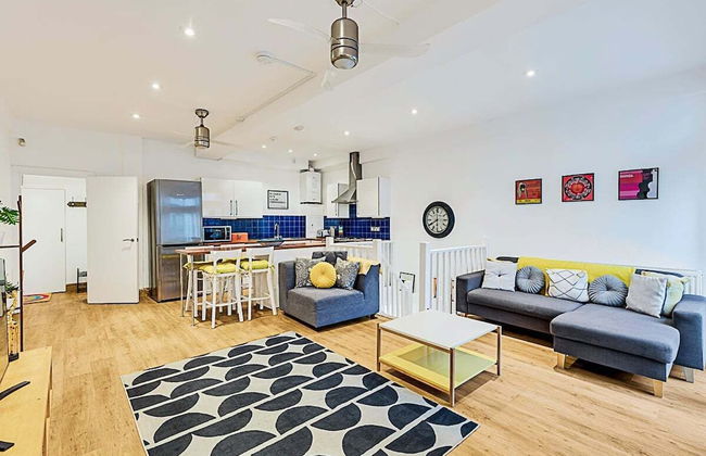 Modern Comfort Two Bedroom Gem on the Rye - Foto 61