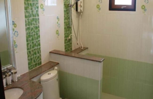 Ban Thaithip Resort - Photo 11