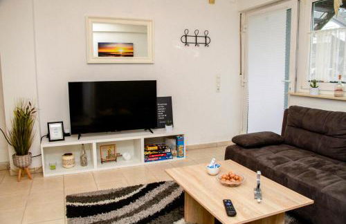 INDIVIDUAL APARTMENTS - Zentrale, ruhige Wohnung in Innenstadt - Küche, Parkplatz, Terrasse, SmartTV, Netflix - Foto 14