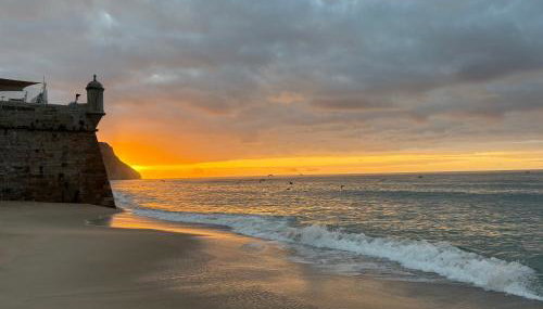 Casa Luminosa - 160m to the beach, located in the Historical Center of Sesimbra - Foto 2