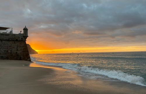 Casa Luminosa - 160m to the beach, located in the Historical Center of Sesimbra - Foto 2