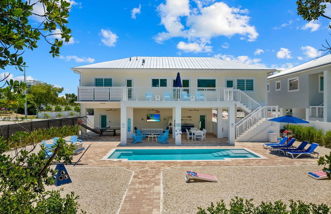 Paradise Point Pool Dock Lounges BBQ - Foto 2