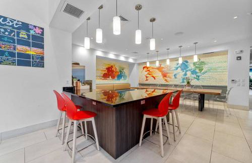 Stylish and Cozy at Revere Beach - Foto 12