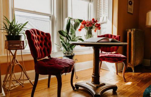 Retro Gem Box Victorian Steps from Irvine Park - Foto 4