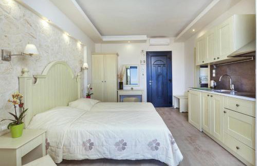 Frini Studios - Photo 28