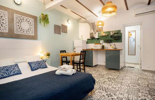 Estudios a 10' caminando de la playa y a 20' de Barcelona Centro - Foto 11