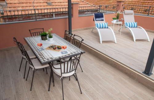 Attico Belvedere - Terrazza con Barbecue e Jacuzzi Privata - Foto 16