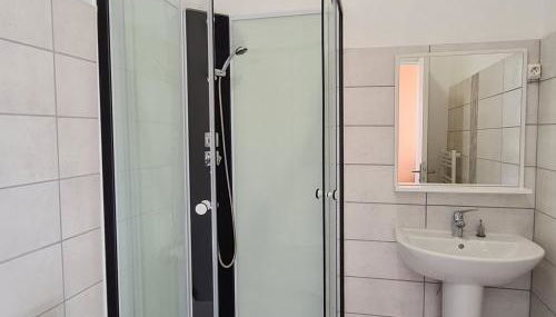 Gîte lumineux 2-4 pers. avec terrasse et restaurant sur place - FR-1-585-92 - Foto 2