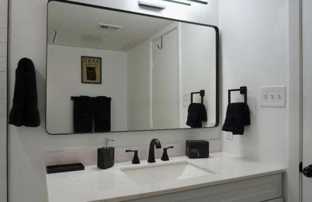 Cozy DT DFW Free Parking Pool Medical Dist - Foto 23