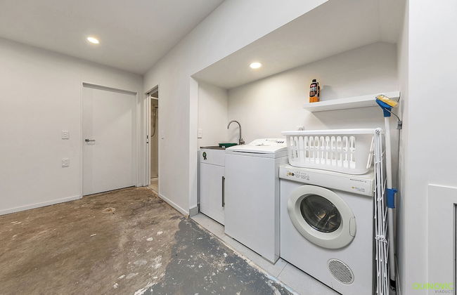 Balcony+Parking 3BR Gem Near Arena | Zodiak Stays - Foto 17