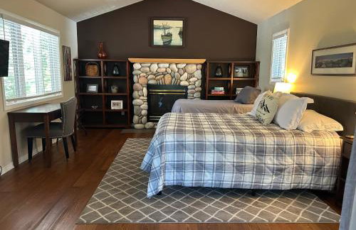 Whitefish Home, 3 BED 2 BATH, Sleeps 7, Hot Tub, AC - Foto 10