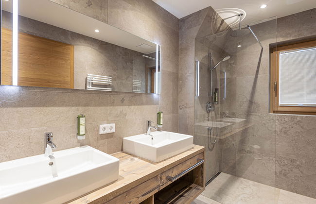 Large Chalet With Carmine and Wellness Area - Foto 10