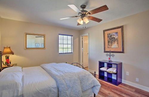 Home in Historic Waxahachie with Yard and Patio! - Foto 15