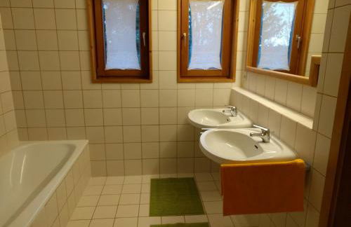 Komfortabel wohnen am Waldrand von Pitzling - Foto 3