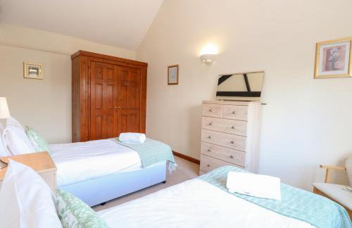 Holly Berry - Foto 19