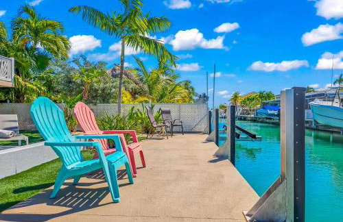 NEW!Paradise PalmsDockPoolKayaks GrillView! - Foto 31