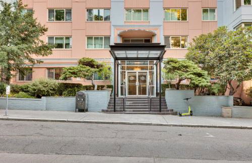 Rooftop Deck, Views! Dtwn Hub 2 Mi to Lumen Field - Foto 3